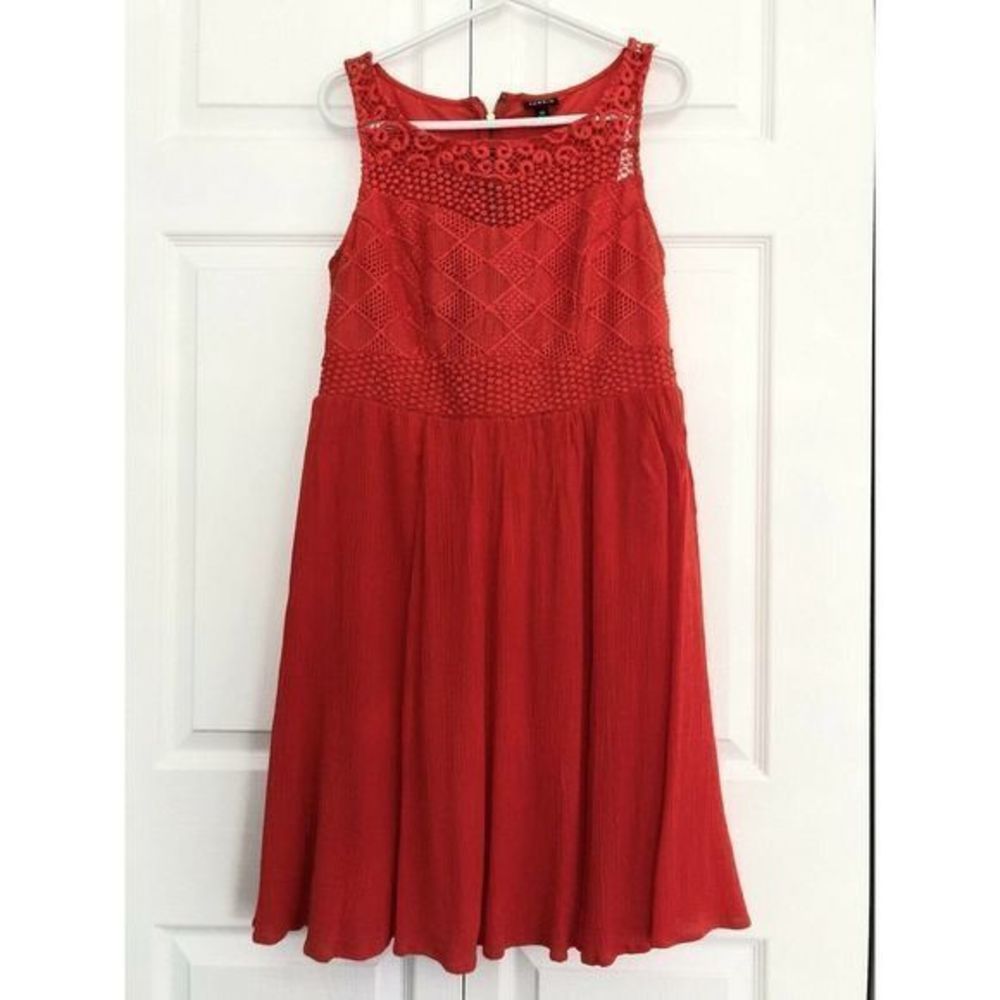 Torrid Coral Red Crocheted Lace Sleeveless Dress 10 Fit‎ Flare Crinkle Christmas